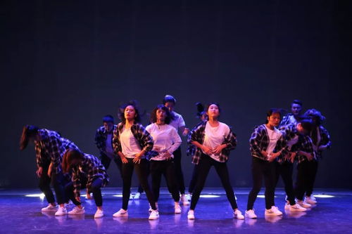 比情话还动人的，是艺术团这场汇报展演